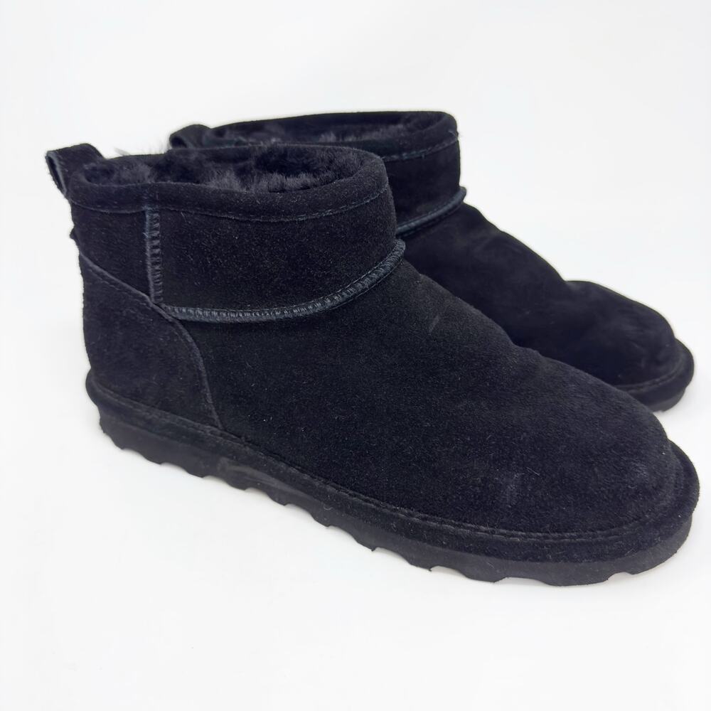 Bearpaw Women's Black Shortie Black Boot 9